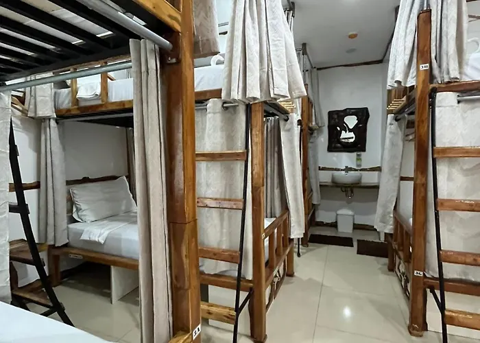The Trick Hostal Basdiot