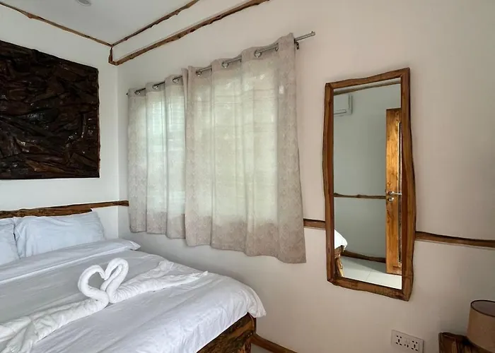 Hostal The Trick *
